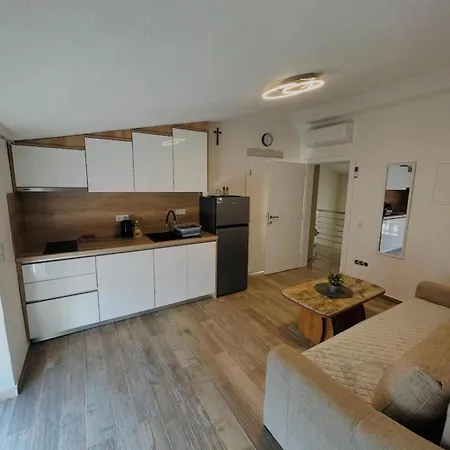 Ravlic Apartman Neum